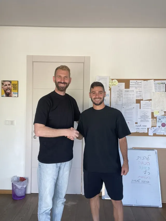 מעוז סמיה עם שחקן 5